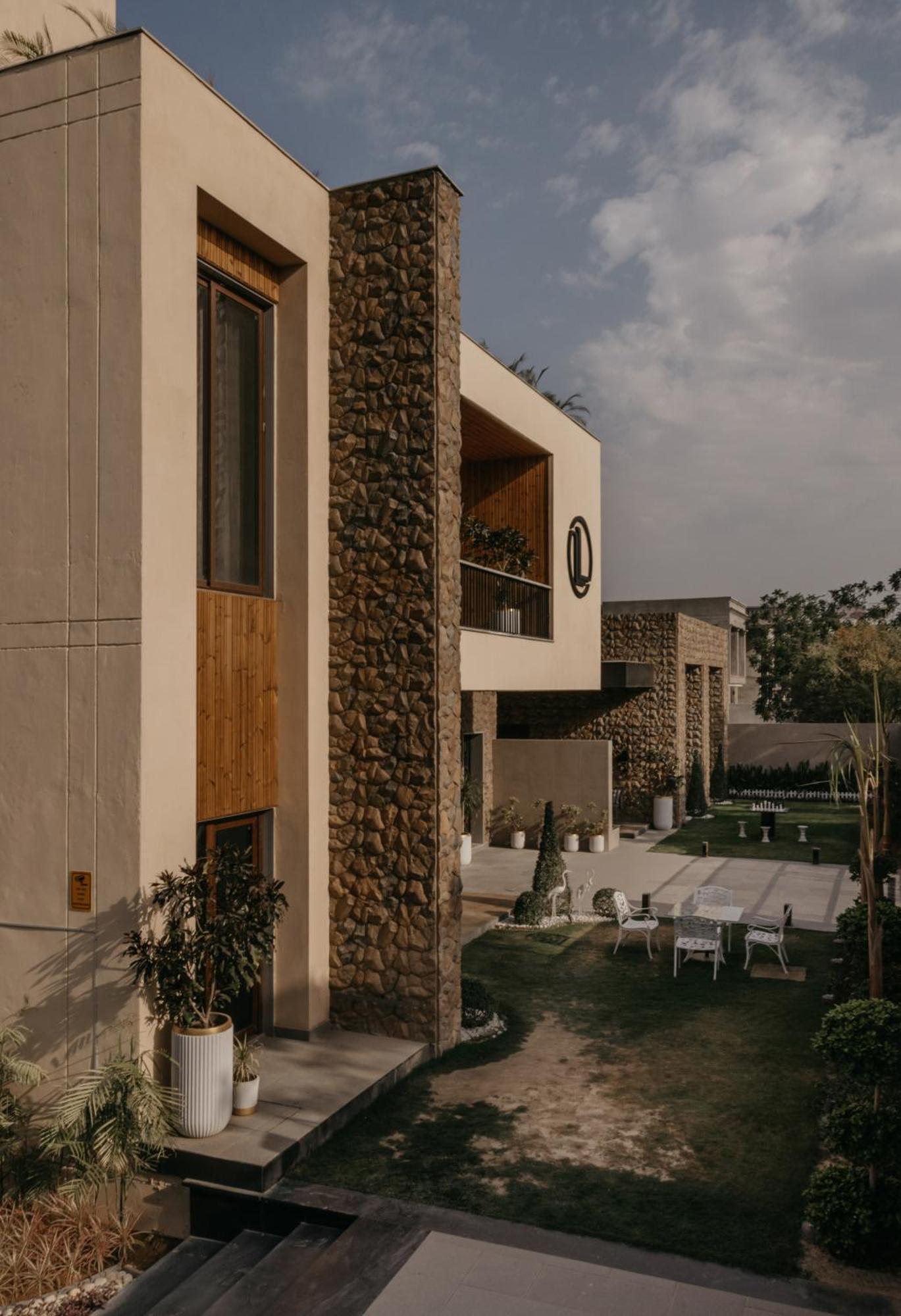 Luxury Lofts Hotel Amritsar Exterior foto